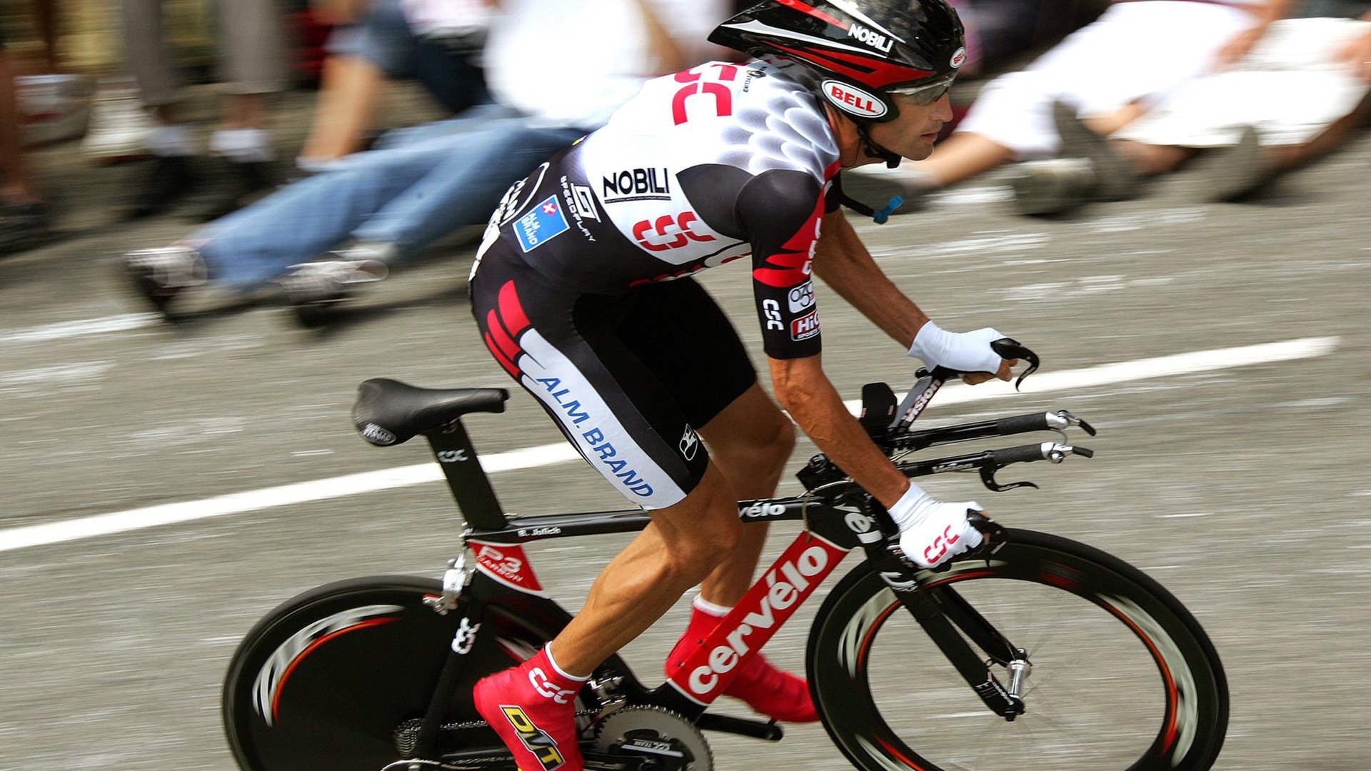 欧冠巅峰对决，皇马3-1逆转曼城，本泽马帽子戏法锁定决赛席位