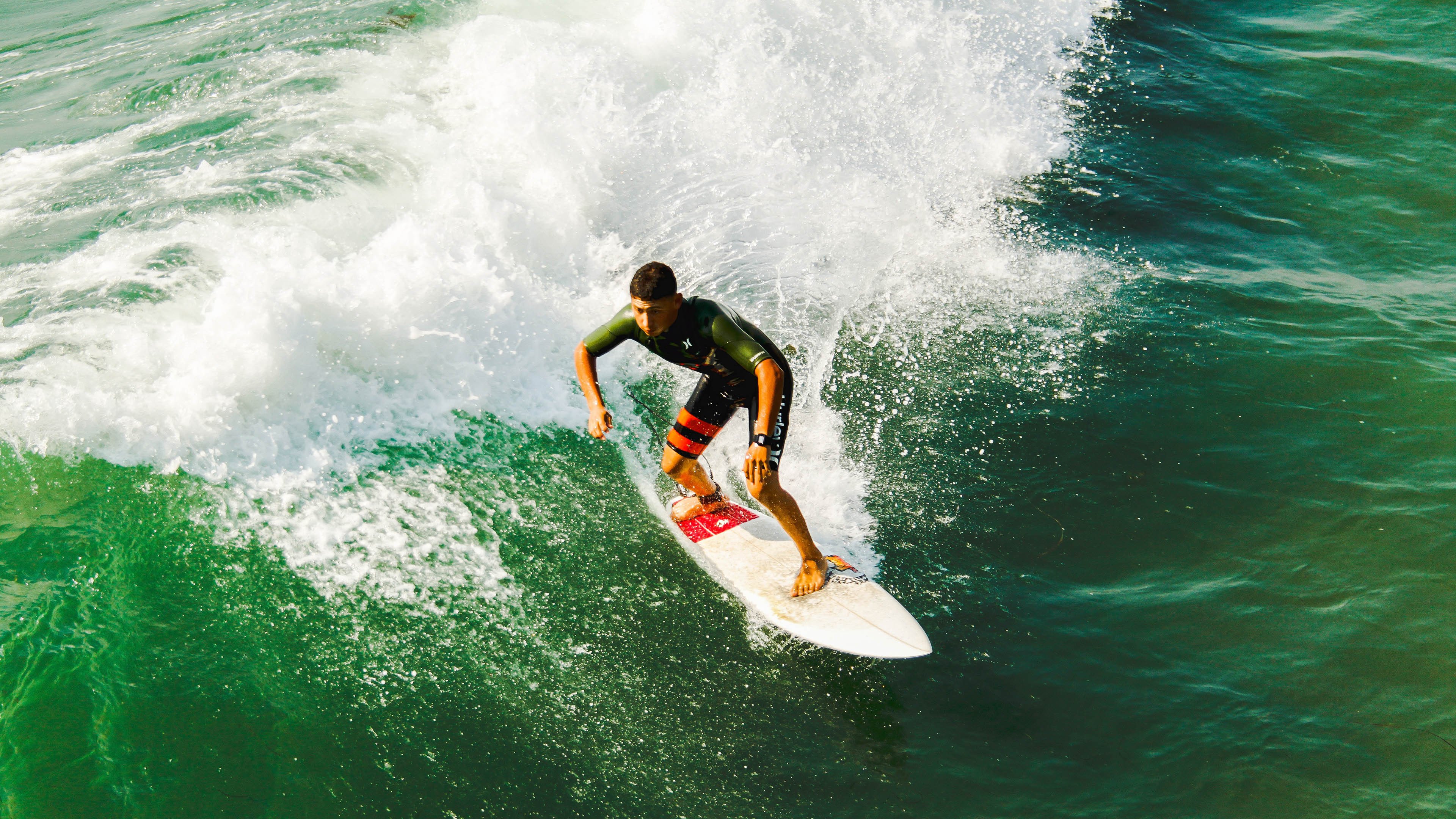 国羽强势包揽三金！2024年亚洲羽毛球锦标赛上演巅峰对决