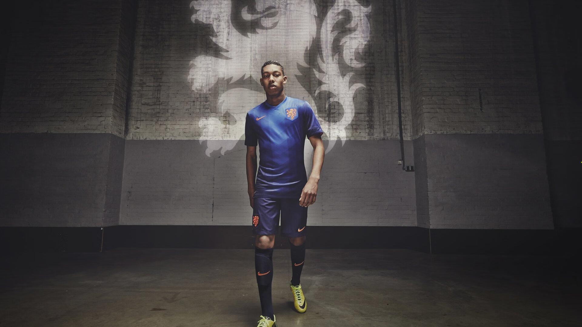 潘展乐勇夺游泳世锦赛金牌,刷新亚洲纪录震撼世界泳坛